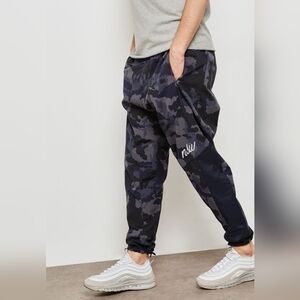 Nike NSW Camo Pants Size Medium